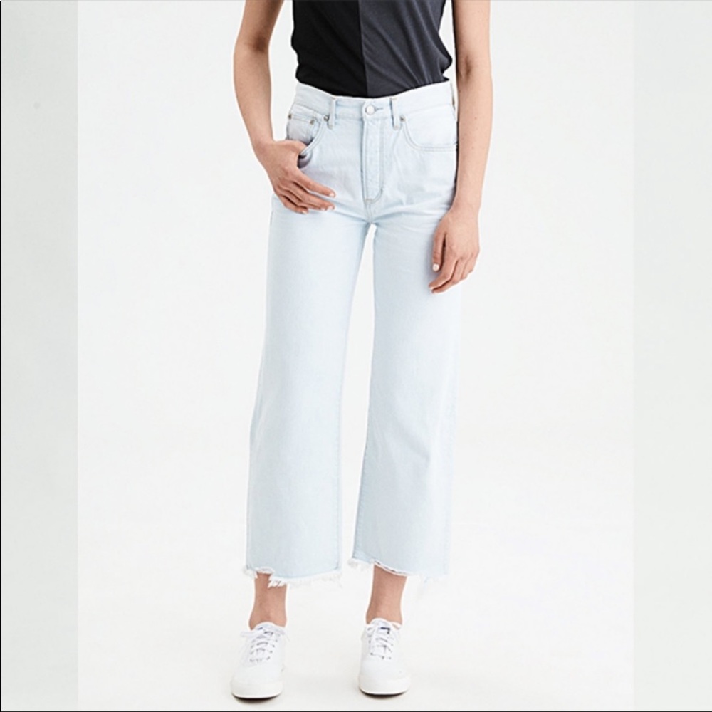 NWT American Eagle Wide-Leg Crop Jean Bleach Out